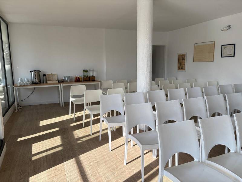 SÉMINAIRE AVEC VUE MER